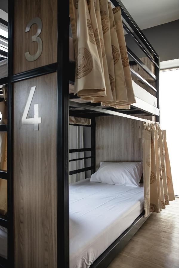 Sleep To Fly Hotel & Hostel Suvarnabhumi Airport Bangkok Exteriör bild