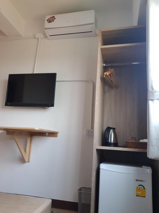 Sleep To Fly Hotel & Hostel Suvarnabhumi Airport Bangkok Exteriör bild