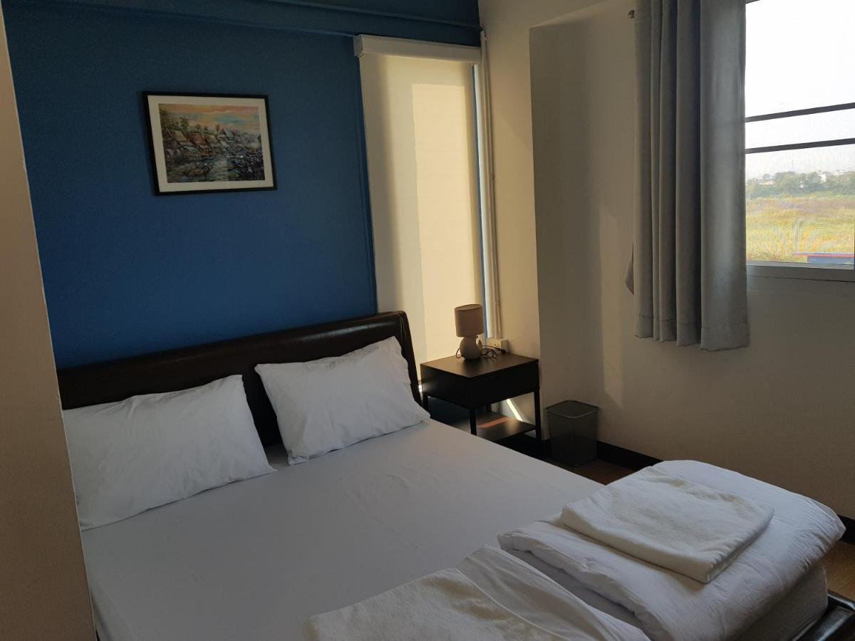 Sleep To Fly Hotel & Hostel Suvarnabhumi Airport Bangkok Exteriör bild
